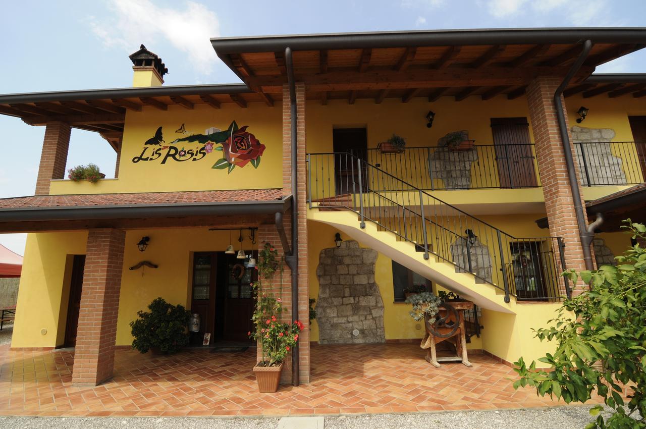 Agriturismo Lis Rosis Medea Eksteriør billede