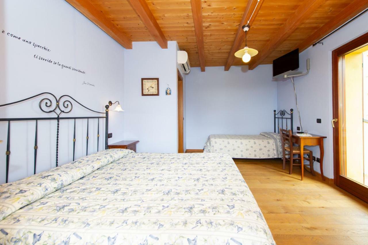 Agriturismo Lis Rosis Medea Eksteriør billede