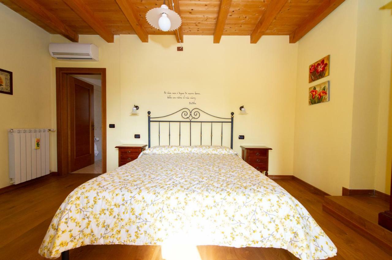 Agriturismo Lis Rosis Medea Eksteriør billede